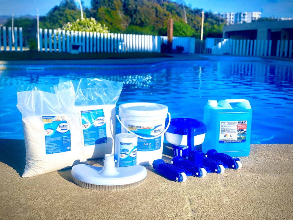 Los mejores productos para limpiar tu piscina a profundidad